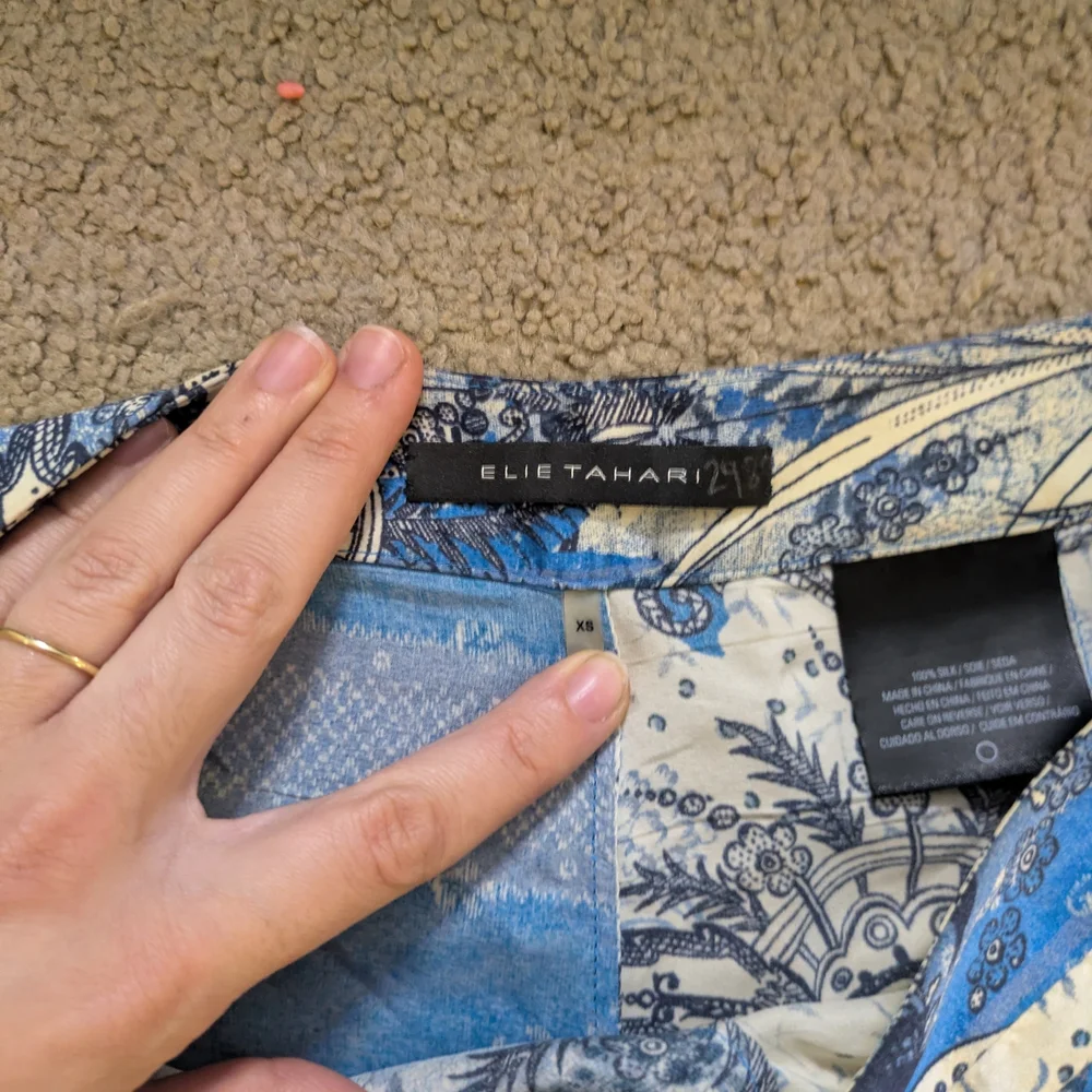 Elie Tahari Blue and Cream Patterned Silk Pants - Picture 5 of 9